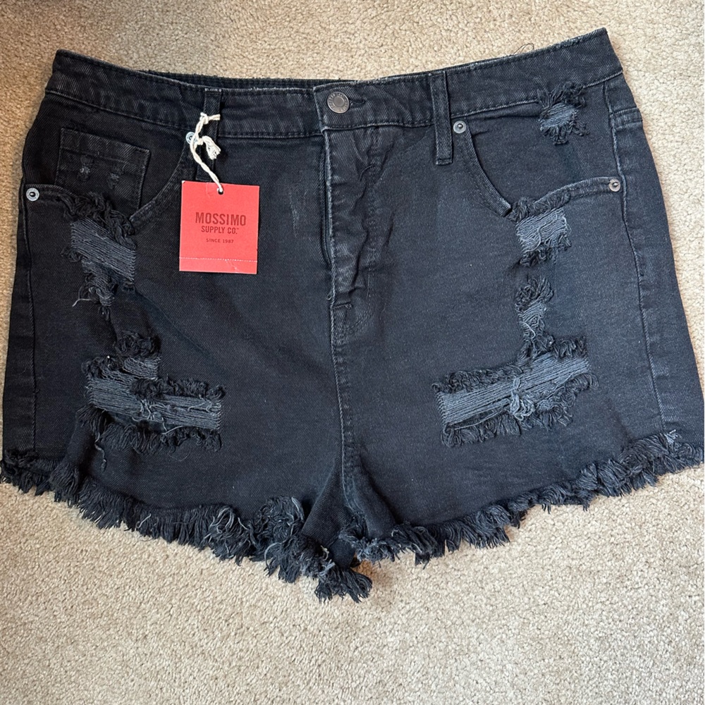NWT black distressed shorts